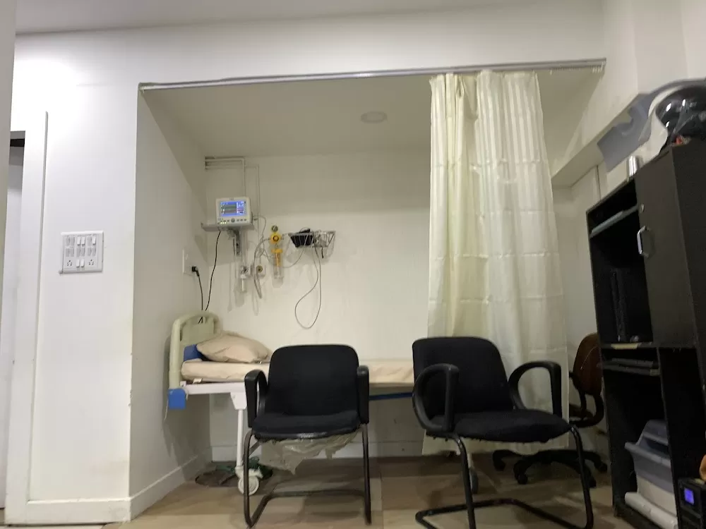 Dr Pankaj Manoria (Manoria Heart & Critical Care Hospital) - Photo 4