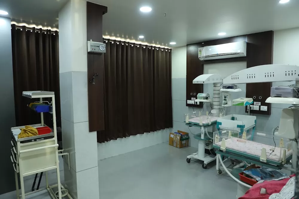 Kalrav Children Hospital - Photo 5