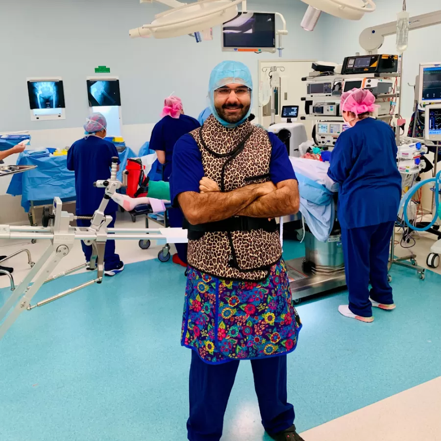 Dr Supreet Bajwa - Orthopedic surgeon Mumbai | Hip replacement and Robotic Knee Replacement Surgery - Photo 4