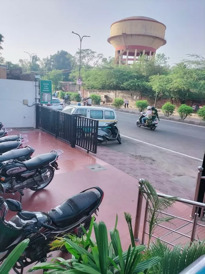 Diwakar Orthopaedics & General Hospital - Photo 4