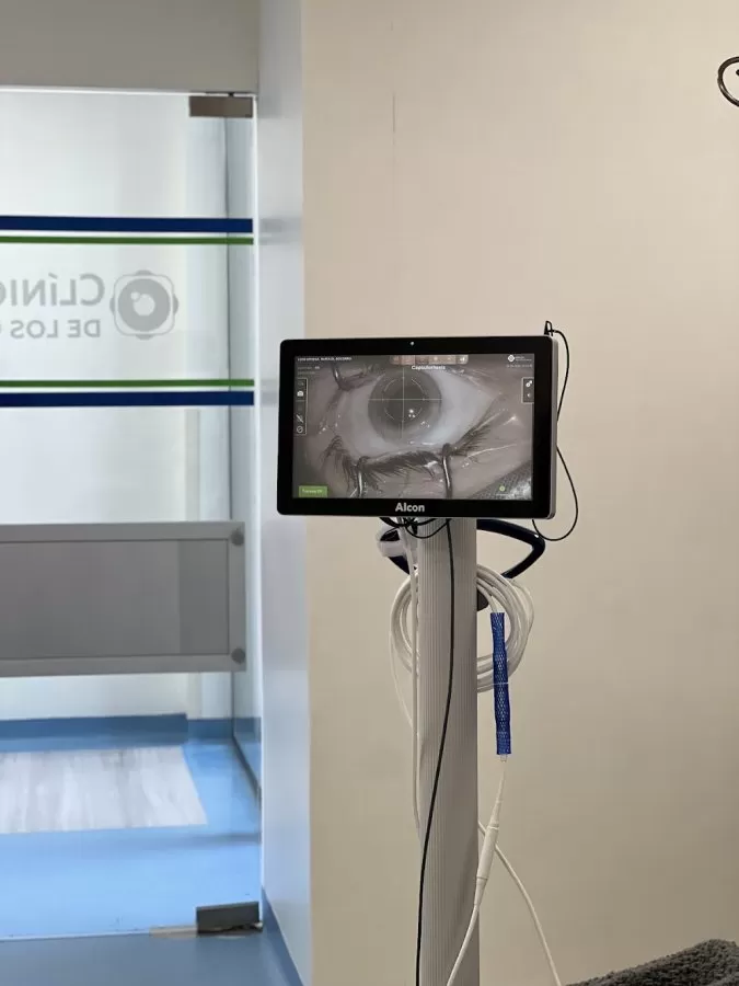 Clinica de Los Ojos - Photo 8