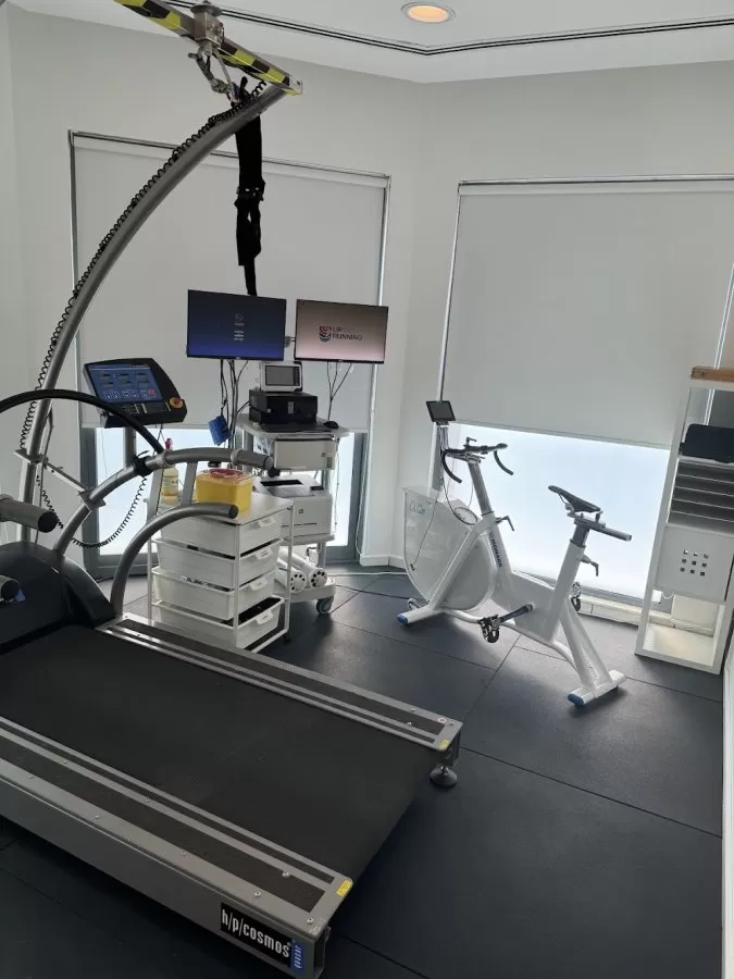 UPANDRUNNING- Al Wasl Sports Medical Center - Photo 1