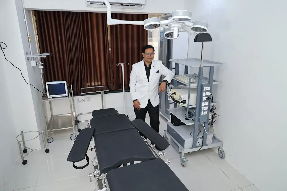 VIOS Hospital - Photo 5