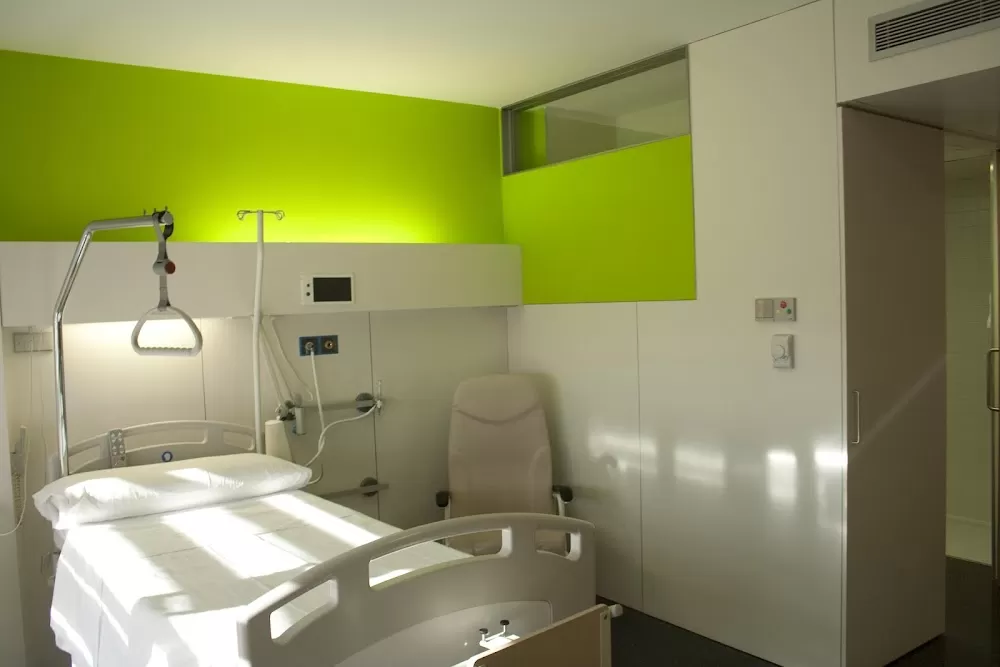 Quironsalud del Vallès Hospital - Photo 2