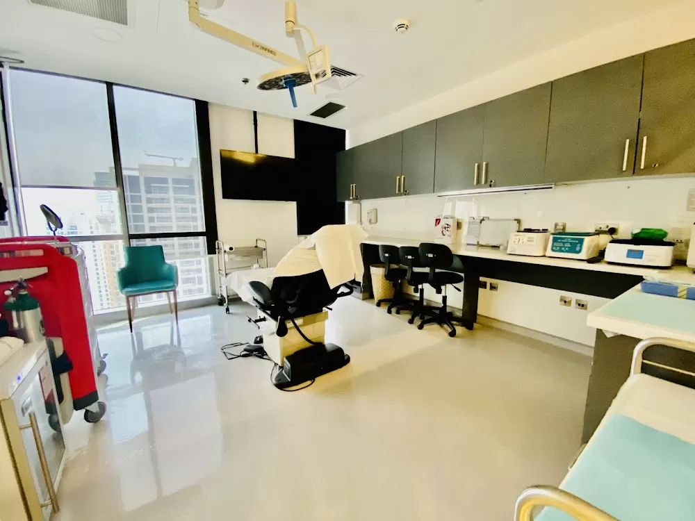 Novomed - Dubai Marina - Photo 2