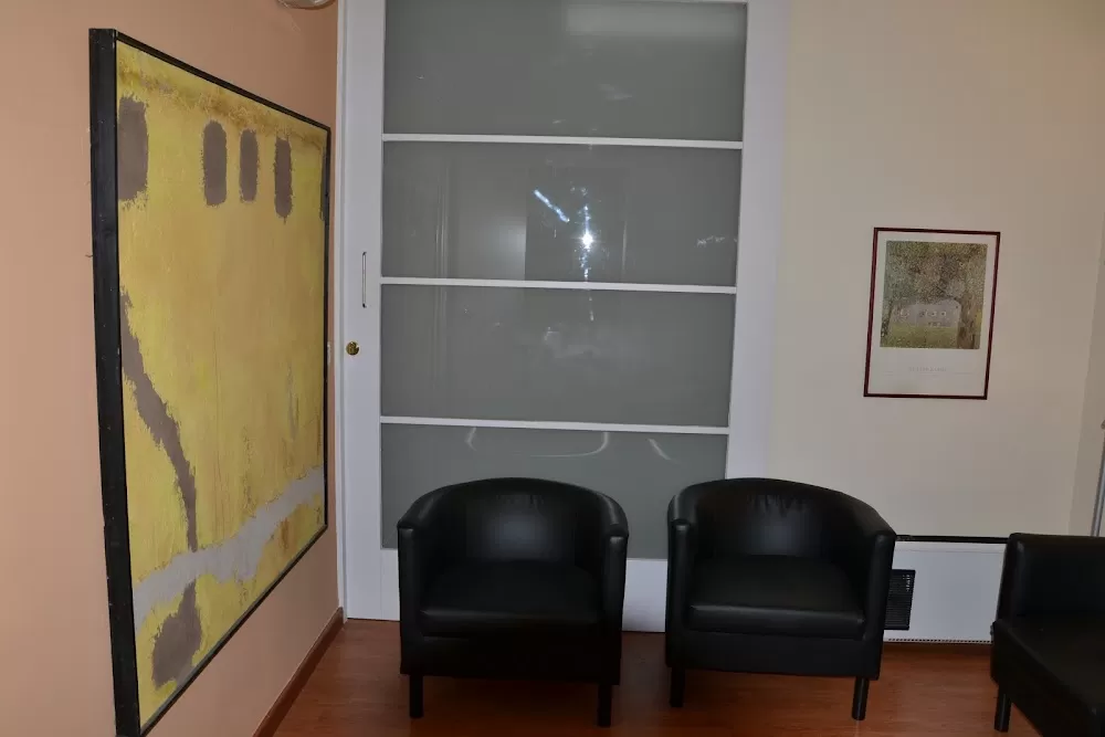 UNITAT DE PSICOTERAPIA BCN: Psiquiatria, Psicologia i Psicoanàlisi - Photo 4