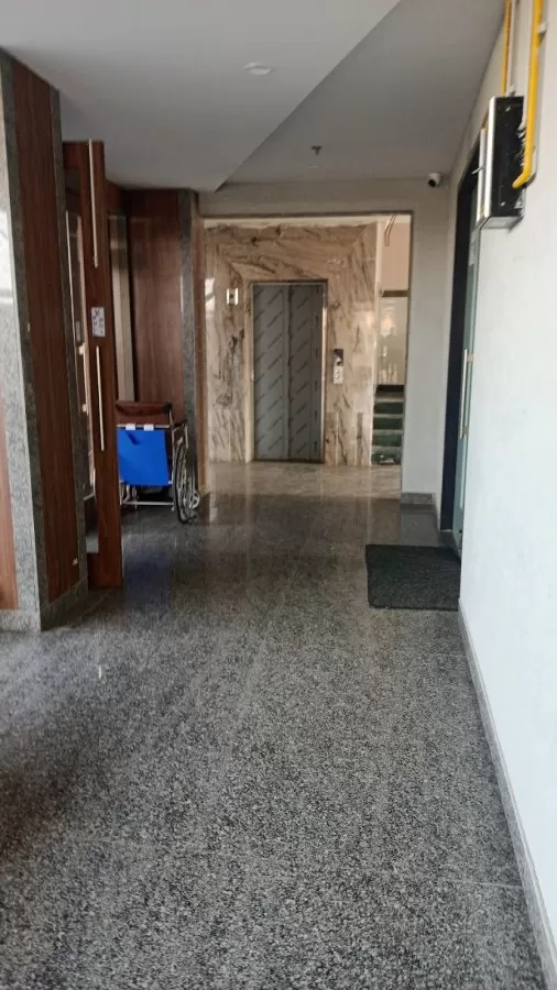RAGHURAJ HOSPITAL - Photo 3