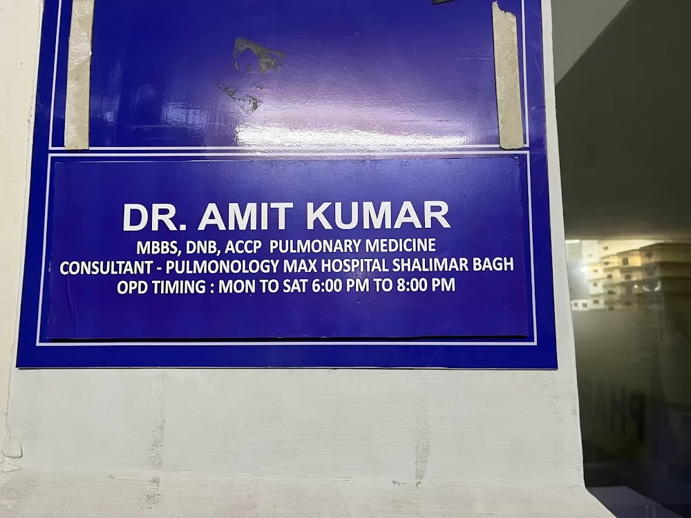 Dr Amit Kumar | Clinic Lung | Pulmonary Medicine | Chest Specialist - Photo 2