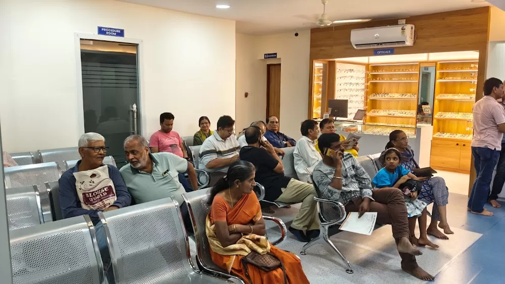 Nethraa eye hospital - Best Eye care & Ophthalmology clinic | Cataract Surgery in Barkatpura, Kachiguda, Hyderabad - Photo 5