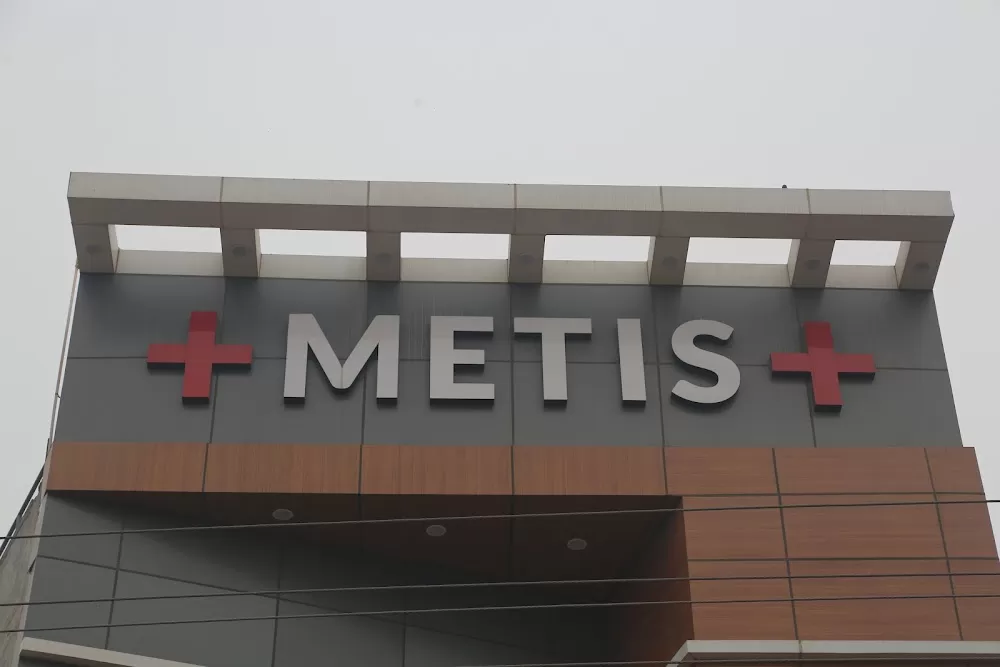 METIS IVF & DIAGNOSTICS | Best Gynecologist in Rohini | Best Ultrasound in Rohini | CT Scan in Rohini | IUI | X-Rays | Mammo - Photo 5