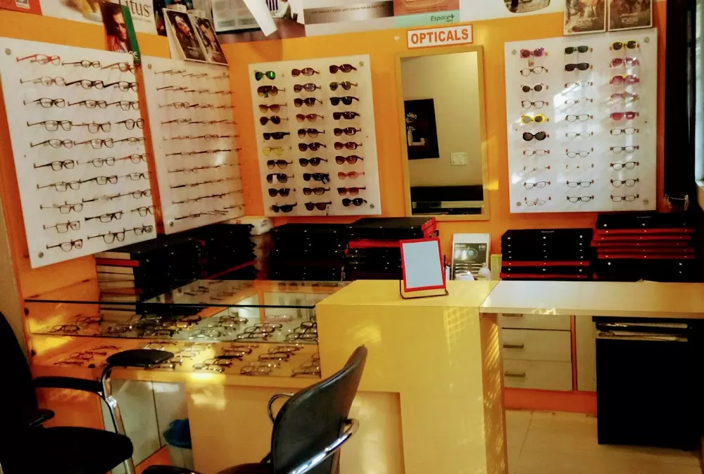 Foresight Eye Clinic - Photo 6