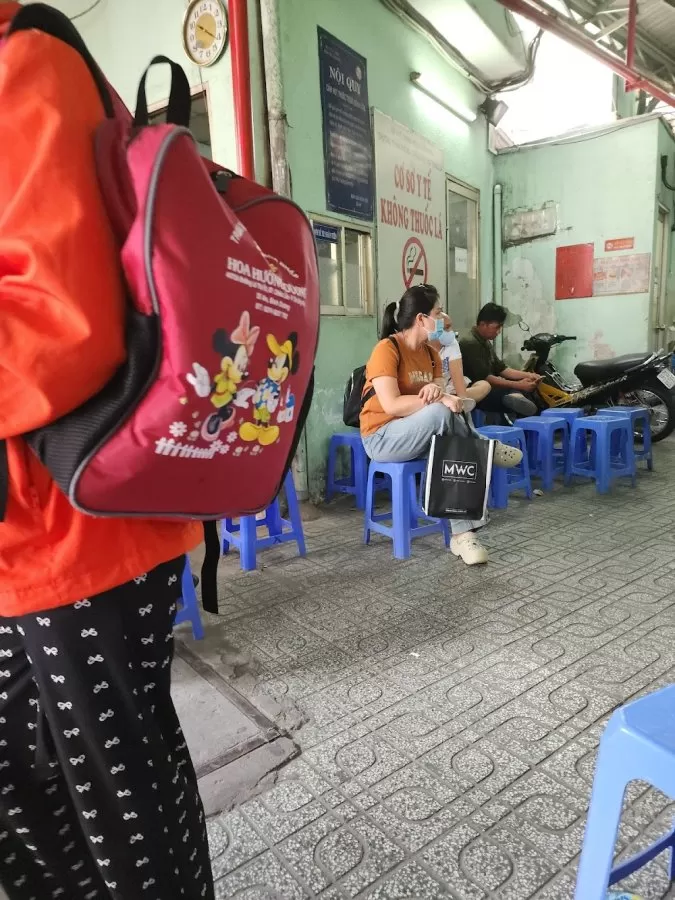 Bệnh Viện Ban Ngày - Photo 1