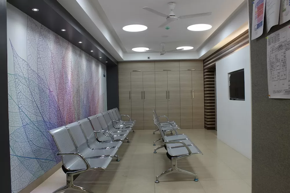 K K Eye Institute - Photo 7