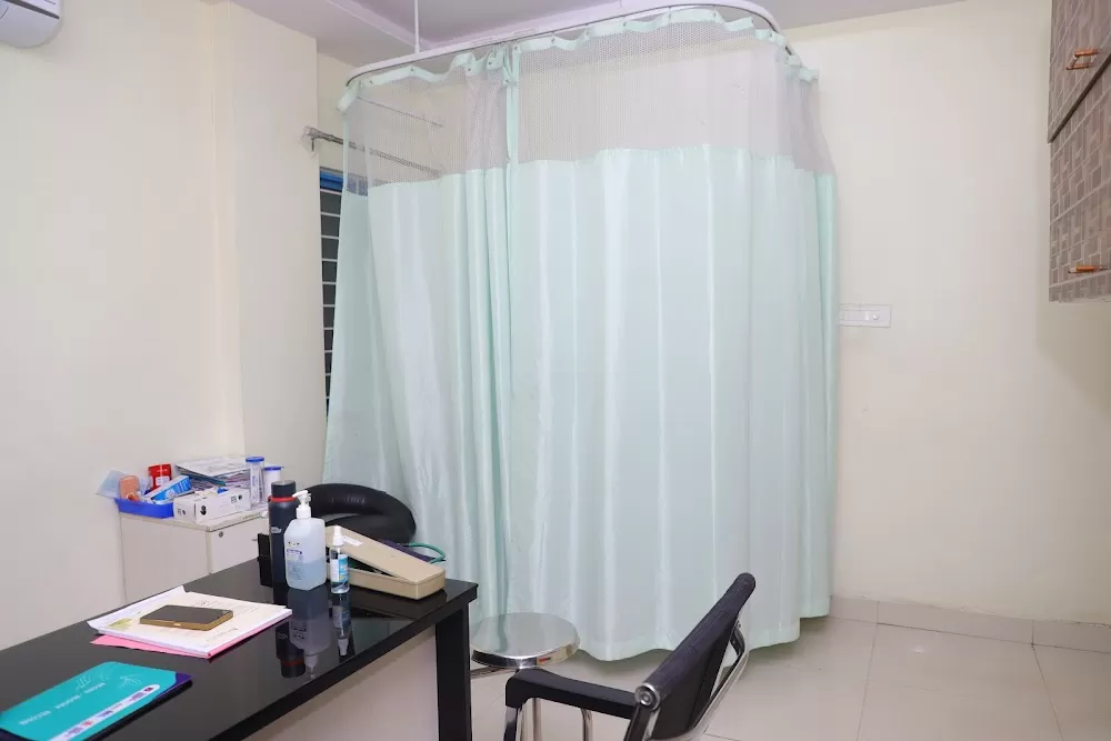 Hari Laser Clinics - Piles, Varicose Veins, Fistula, Fissure - Lipoma - Gynecomastia - Circumcision - Laparoscopic Surgery - Photo 1