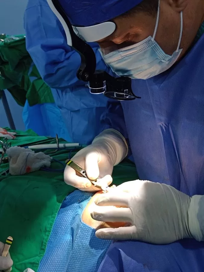 Dr. Roy Acosta - Rinoplastia Ultrasónica y Otorrinolaringólogo | Hospital Internacional La Católica - Photo 8