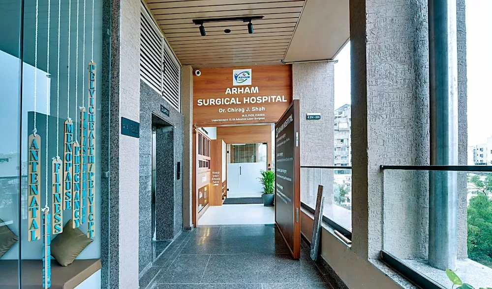Arham Piles and Hernia Hospital – Best Piles Surgeon in Ahmedabad, Gallbladder, Appendix, Circumcision Doctor Ahmedabad - Photo 6