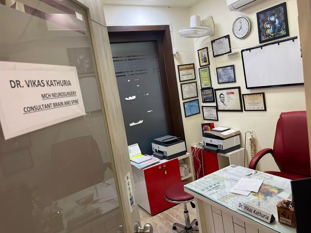 Skin Aura Brain And Spine Neuro Centre - Best Skin Clinic in Gurgaon - Photo 7