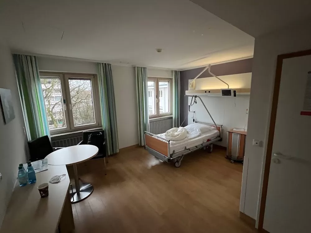 Rotkreuzklinikum München Frauenklinik - Photo 1