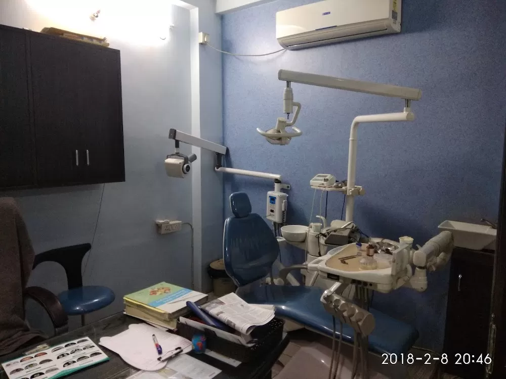 Dr Hussain Smile Design Dental Care - Photo 1