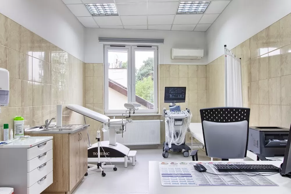 Lekarze z Radości - ginekolog, dermatolog, laryngolog, badania USG - Photo 1
