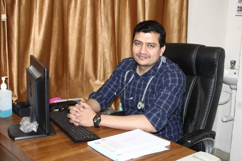 𝐃𝐫.𝐒𝐚𝐜𝐡𝐢𝐧 𝐃𝐞𝐨𝐫𝐞-Gallbladder Surgeon | Varicose Veins Laser Treatment |Hernia Surgeon in Nashik| Pilonidal Sinus Treatment - Photo 8