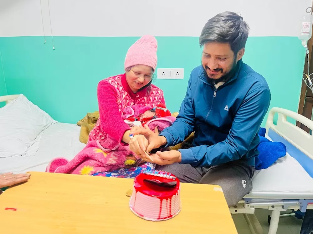 Dr Manju Attrey CGHS Retired Gynaecologist - Photo 7