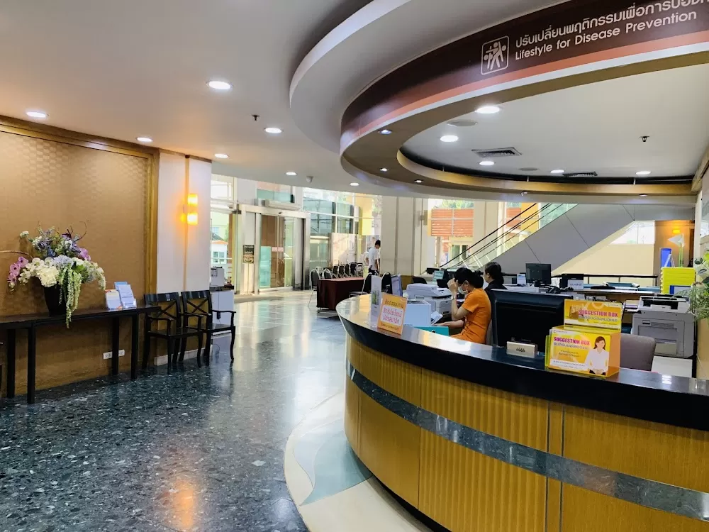 ViMUT Theptarin Rama 4 Hospital - Photo 2