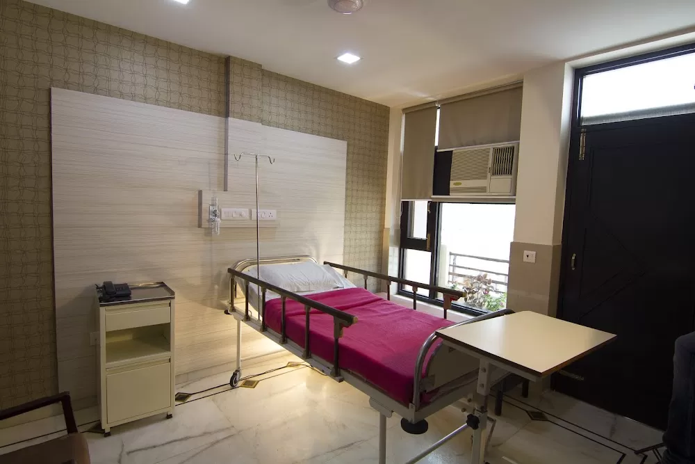 Pushpanjali Medical Centre - Photo 4