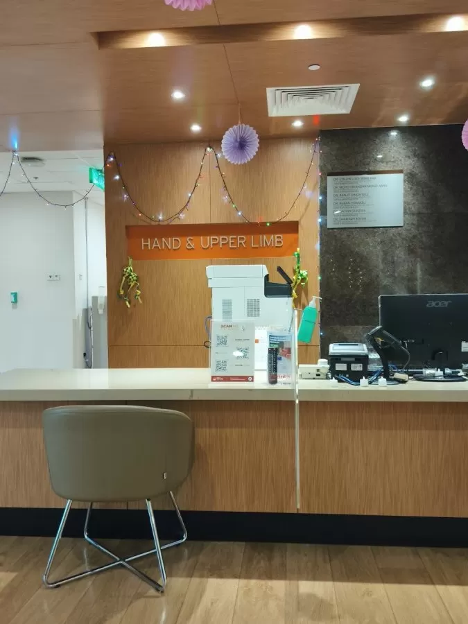 Dr. Sureisen Mariapan - Orthopaedic and Spine Care Clinic - Photo 6