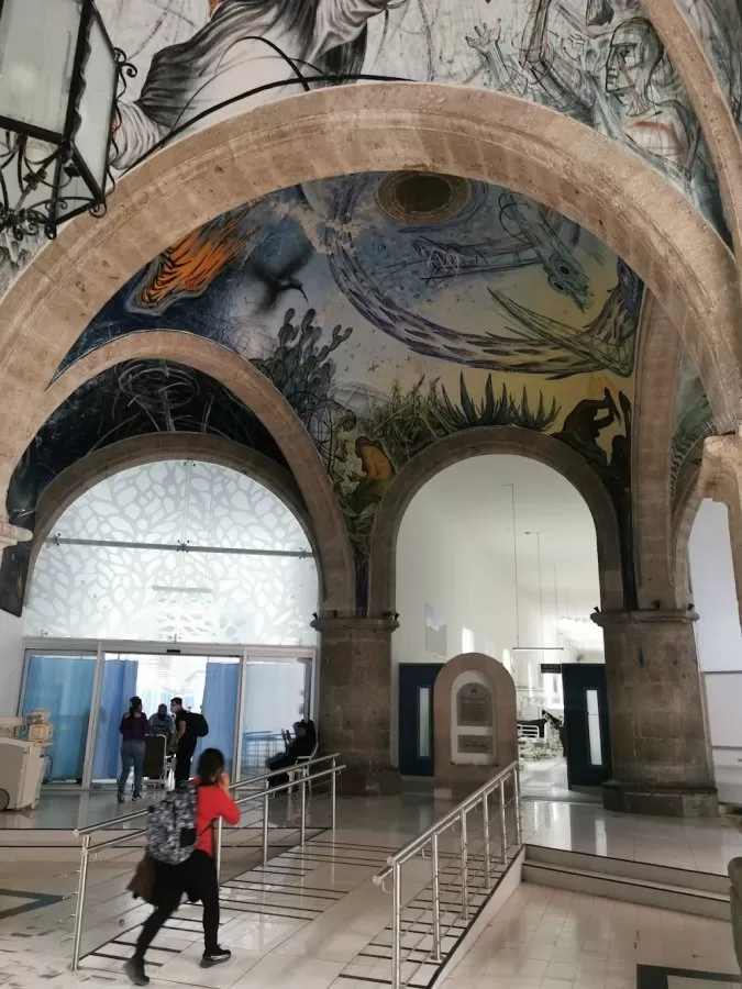 Old Civil Hospital of Guadalajara (Fray Antonio Alcalde) - Photo 3