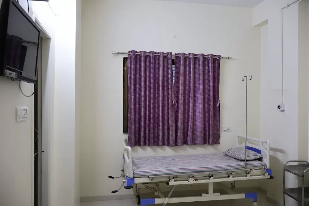 Zenith Hospital -Dr.Ramesh Ghadge - Photo 1