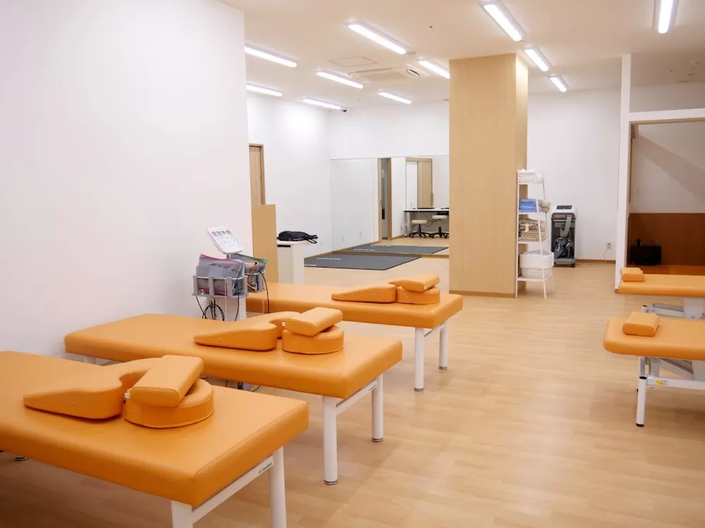 Awa Orthopedic Surgeon Clinic - Photo 2