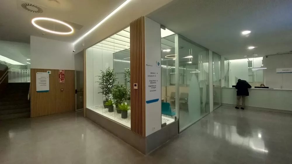 Centro Médico Quirónsalud Valdebebas - Photo 3