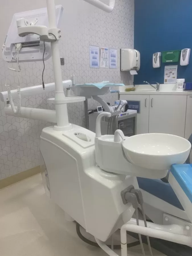 Etihad Airways Medical Center - Photo 7