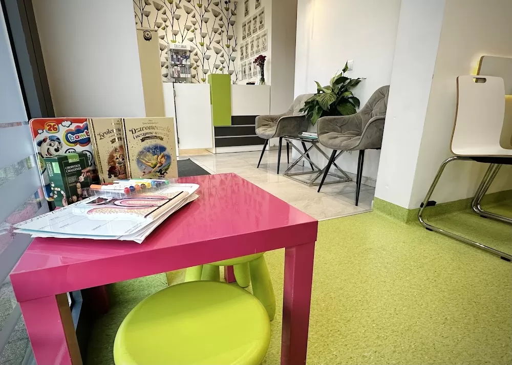 Centrum Medyczne Pod Fortem Kraków, Okulista, Badania wzroku dzieci, Urolog, Neurolog, Fizjo, Logopeda, Med. estetyczna - Photo 4