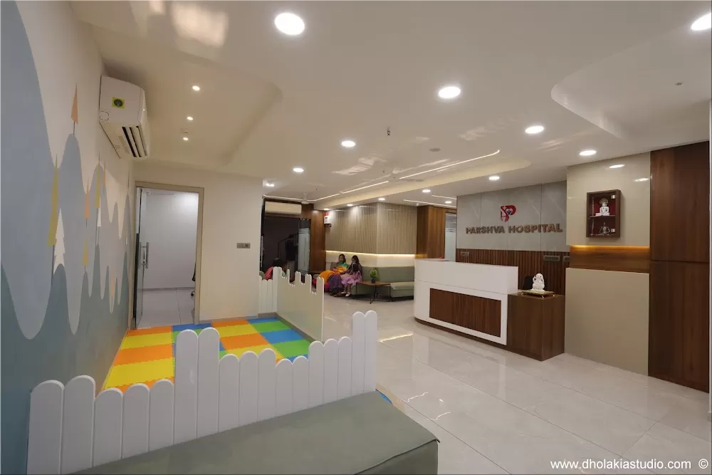 Parshva Hospital | Orthopedic and Pediatric | Dr. Sapan Vora | Dr. Jaini Vora | Arthroscopy | Knee replacement in Ahmedabad - Photo 4