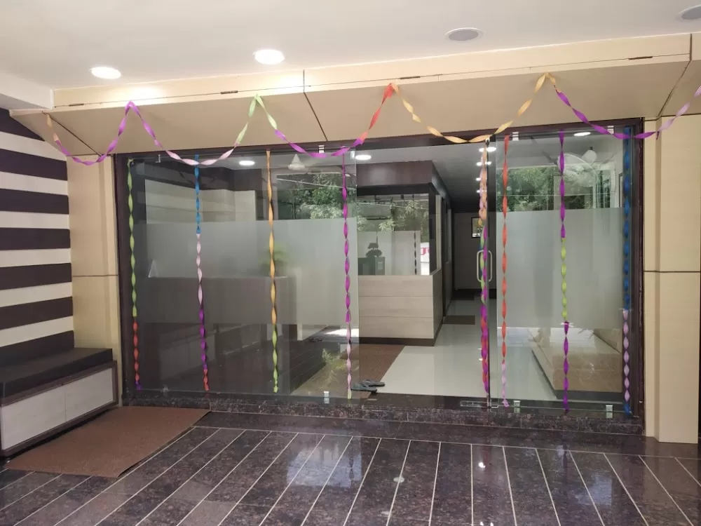 Hi-Tech Eye Care and Laser Centre - Photo 5