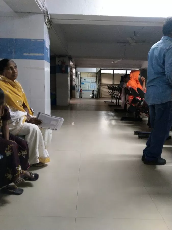 Jamnabai General Hospital - Photo 2