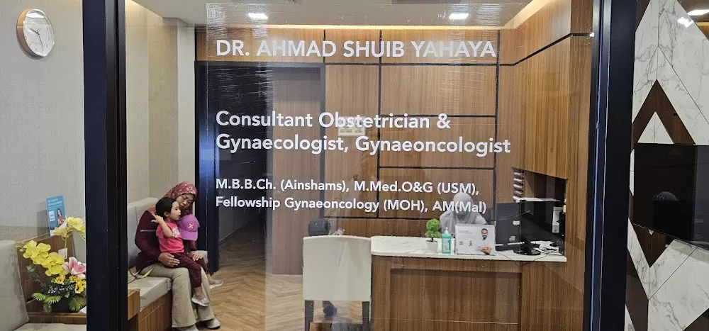 Dr Ahmad Shuib Yahaya (Dr Shuib's Women Specialist Clinic) Obstetrician & Gynaecologist @ Johor Specialist Hospital (by KPJ) - Photo 4