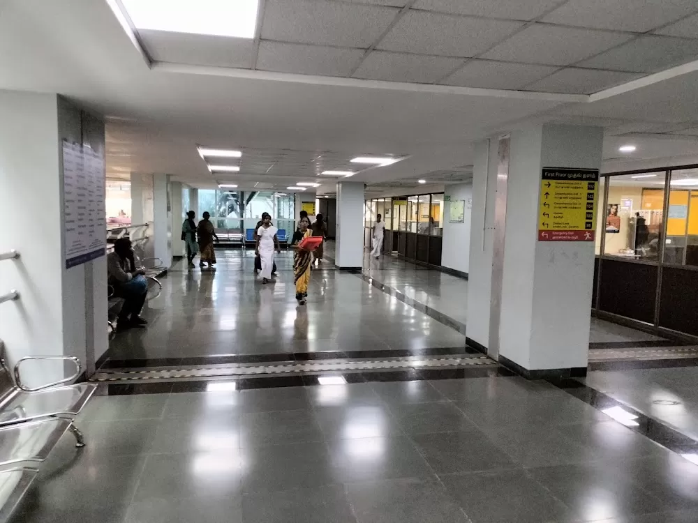 Aravind Eye Hospital Mylapore (City Centre) - Photo 7