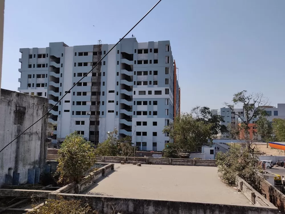 Civil Kidney Hospital New Building /Campus Asarva - Photo 4