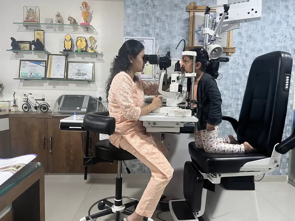 ADITI Eye Care & Laser Center - Eye Clinic in Wakad | Eye Doctor in Kalewadi | Eye Specialist | Lasik Surgeon in Wakad PCMC - Photo 2