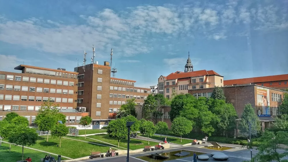 Újbudai Szent Kristóf Szakrendelő - Photo 1