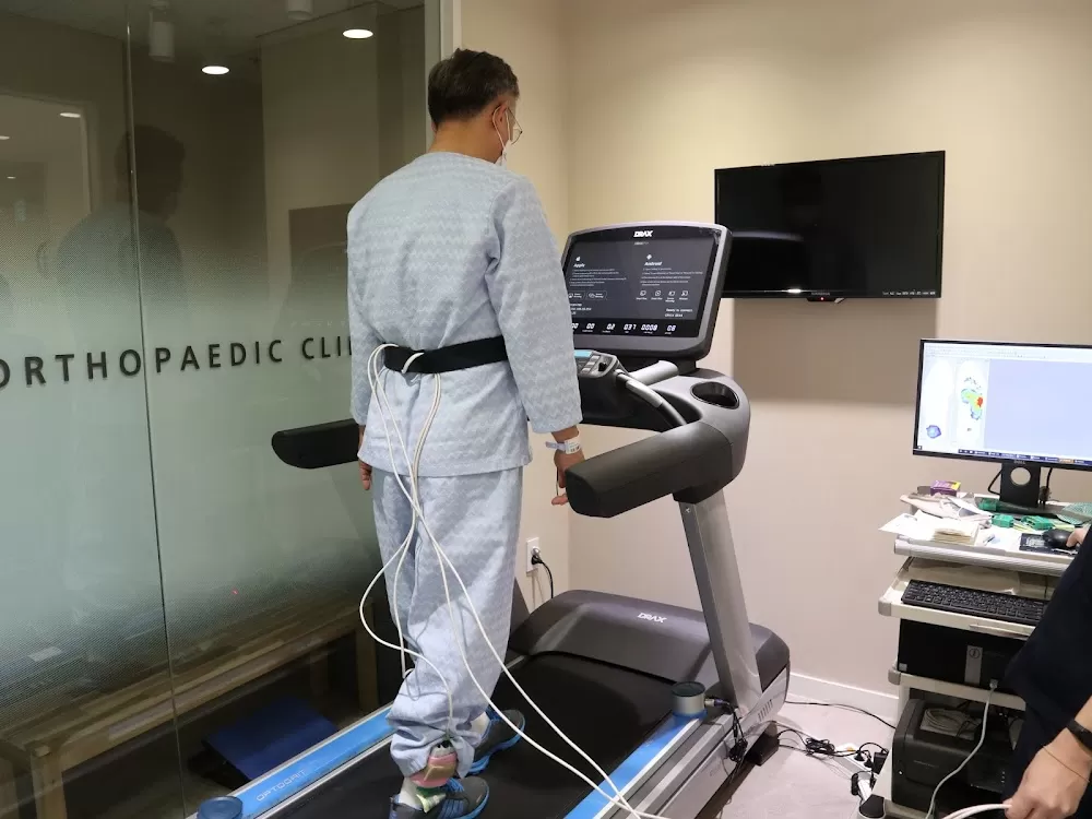 Dubalo Orthopedic Clinic - Photo 5