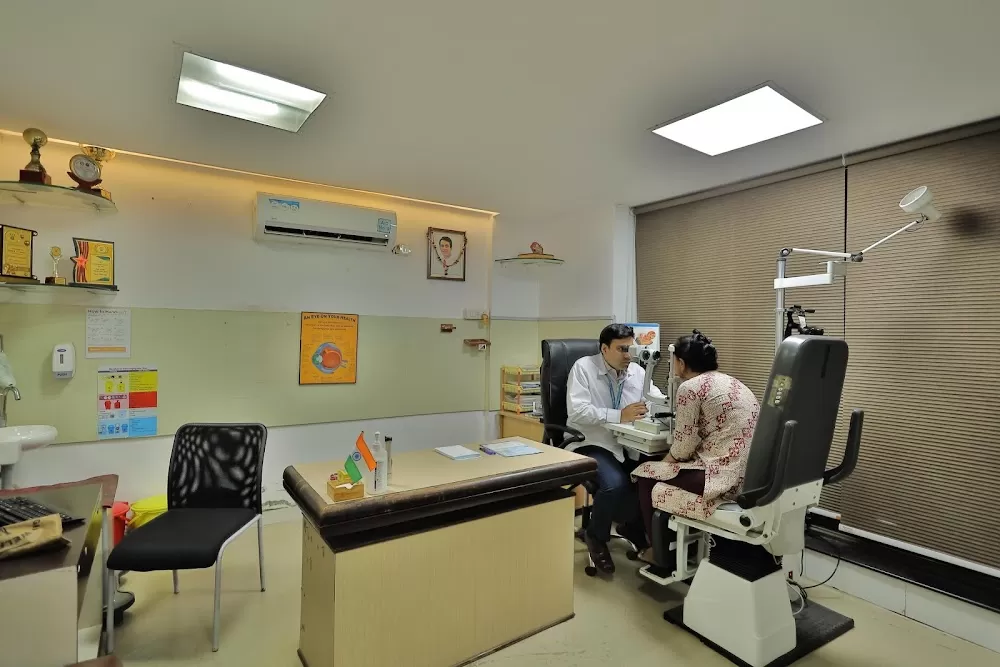 Retina Surgery Specialists at Eye-Q Hospitals in Vadodara - Photo 1