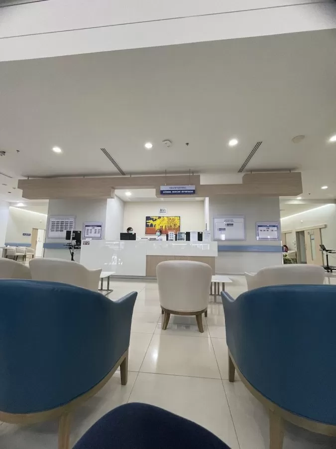 Bangkok Hospital KhonKaen - Photo 6
