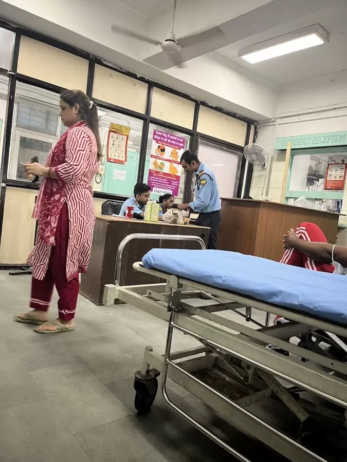 Kalawati Saran Children's Hospital - Photo 8
