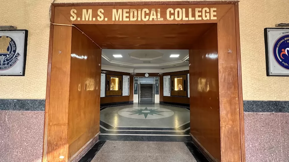 SMS Medical College & Hospital - Photo 3