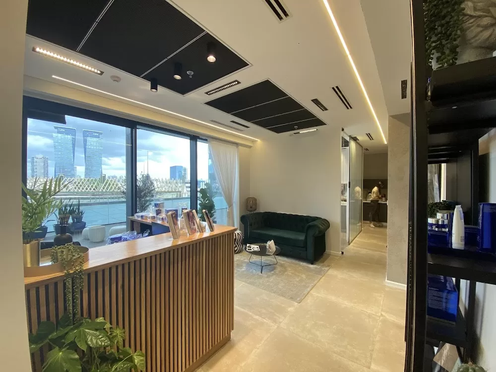 ZOI Med Aesthetics - מרפאת זוי - Photo 8