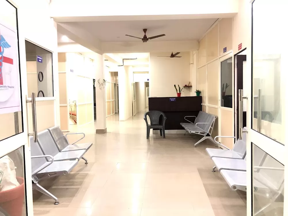 Sheetla Multispeciality Hospital - Photo 8